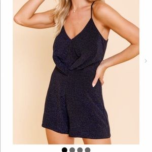 Francesca’s boutique romper size medium NWT